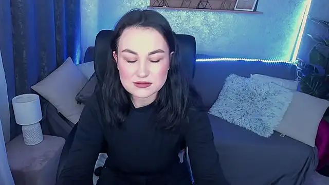 LilyFoxyy online show from February 27, 2025, 6:24 am