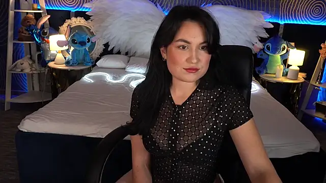 LilyFoxyy online show from November 25, 2025, 2:06 pm