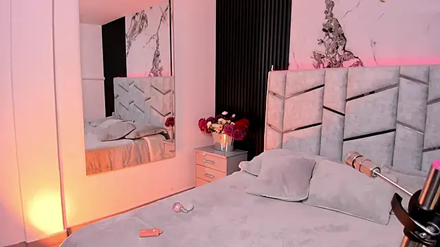 Ibbiebennett online show from September 11, 2025, 3:50 am