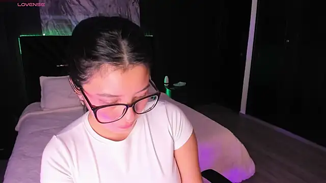 Ibbiebennett online show from March 2, 2025, 2:58 pm