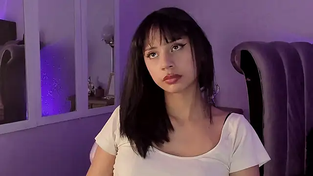 Snapshot of Seren_Bleck chatting on September 25, 2025, 2:17 am Seren Bleck online show from September 25, 2025, 2:17 am