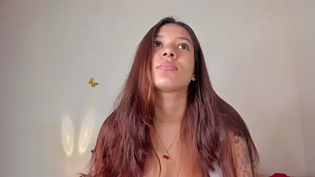 violett 24  online show from September 25, 2025, 11:33 pm