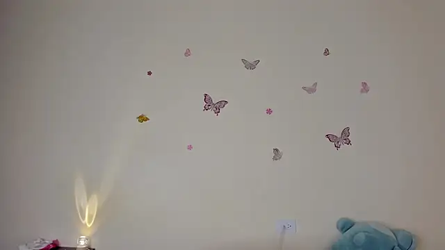 violett 24  online show from January 10, 2026, 12:06 am