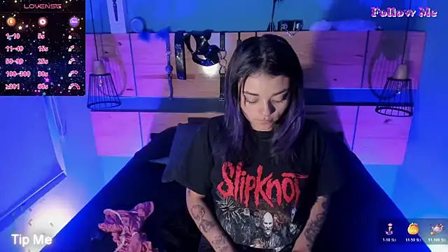 ChloeAllennn online show from December 5, 2025, 11:42 am