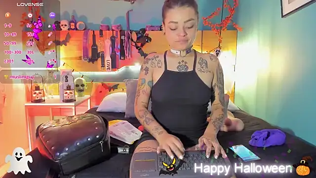 Snapshot of ChloeAllennn chatting on October 30, 2025, 11:52 am ChloeAllennn online show from October 30, 2025, 11:52 am