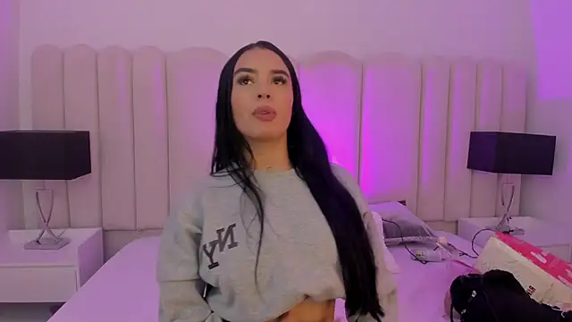 Antonella Smiith  online show from February 25, 2026, 2:39 pm