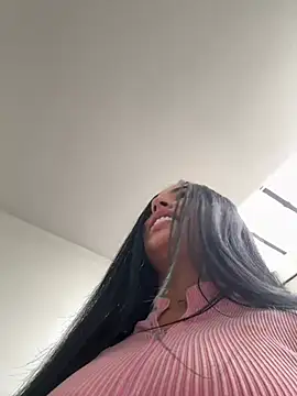 Antonella Smiith  online show from May 25, 2026, 1:54 pm