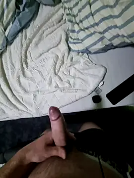 BremerBoy2001 online show from October 12, 2025, 8:43 pm