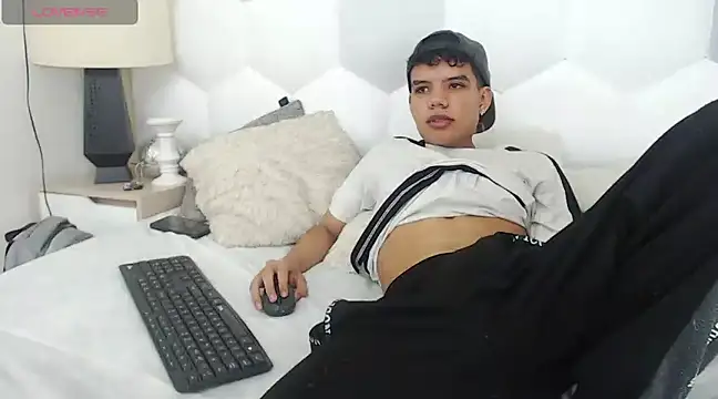 Axel Forte online show from March 3, 2025, 12:17 pm