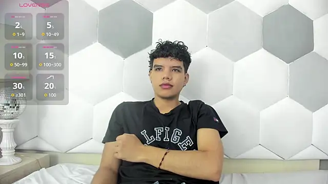 Axel Forte online show from October 2, 2025, 12:41 pm