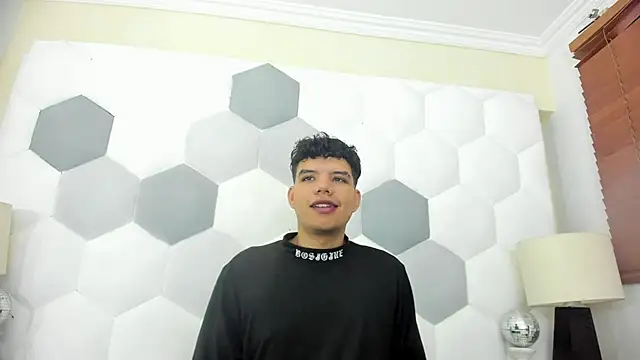 Axel Forte online show from November 14, 2025, 1:48 pm