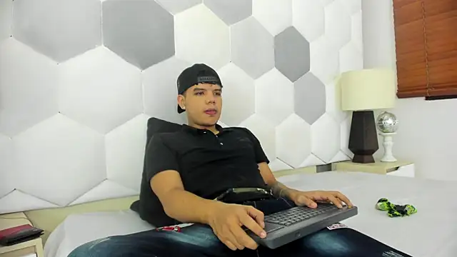 Axel Forte online show from February 10, 2026, 1:10 pm