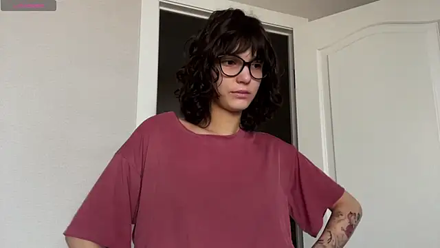 Snapshot of SibleyBurner chatting on June 21, 2026, 4:40 am SibleyBurner online show from June 21, 2026, 4:40 am