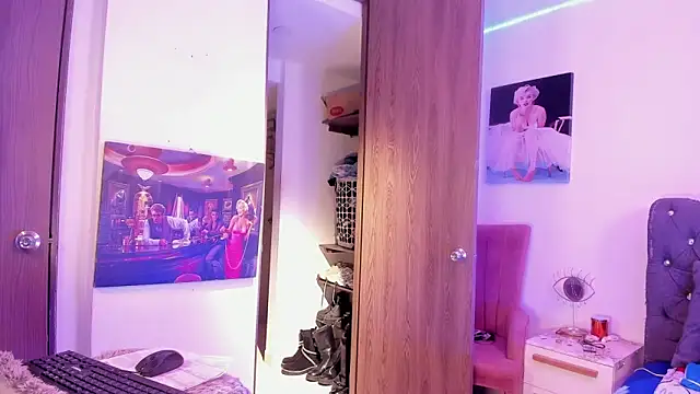 Snapshot of ScarletThompsonx chatting on September 20, 2025, 10:48 pm ScarletThompsonx online show from September 20, 2025, 10:48 pm