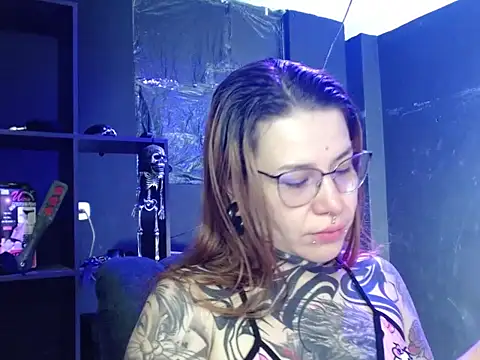 Snapshot of Pandora_9666 chatting on December 16, 2025, 4:55 pm Pandora 9666 online show from December 16, 2025, 4:55 pm