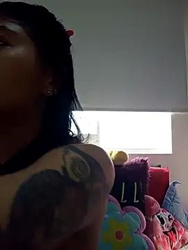 Greichellroberts online show from February 26, 2025, 9:42 pm