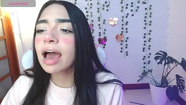 Snapshot of hellokitty__valery chatting on June 30, 2026, 1:49 am hellokitty valery online show from June 30, 2026, 1:49 am