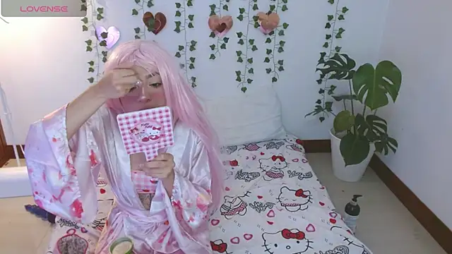 hellokitty  valery online show from April 14, 2026, 2:05 am