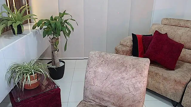 Snapshot of cod_dolll chatting on October 20, 2025, 12:13 am cod dolll online show from October 20, 2025, 12:13 am