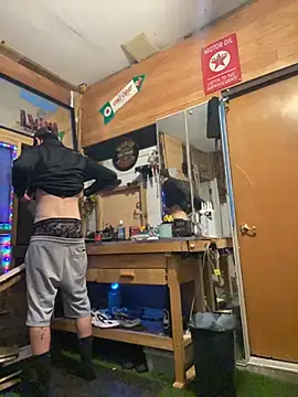 Snapshot of Polaroid_White chatting on November 1, 2025, 4:01 pm Polaroid White online show from November 1, 2025, 4:01 pm