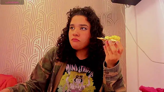 BloodyMaary  online show from March 19, 2025, 4:13 pm