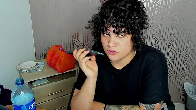 BloodyMaary  online show from February 26, 2025, 6:59 pm