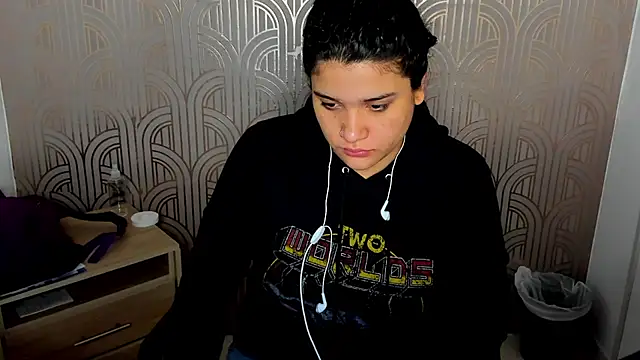 BloodyMaary  online show from February 28, 2025, 11:58 am