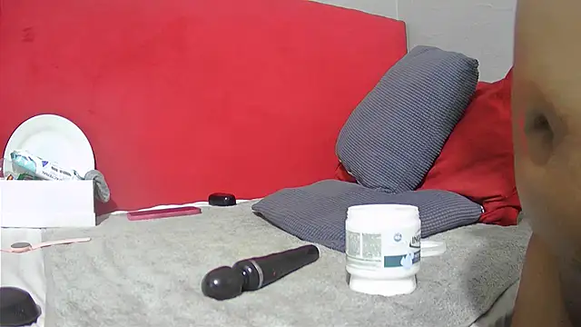 tasha97x online show from February 13, 2026, 6:13 am