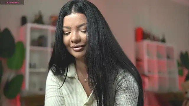 MadisonColes online show from October 6, 2025, 2:13 am