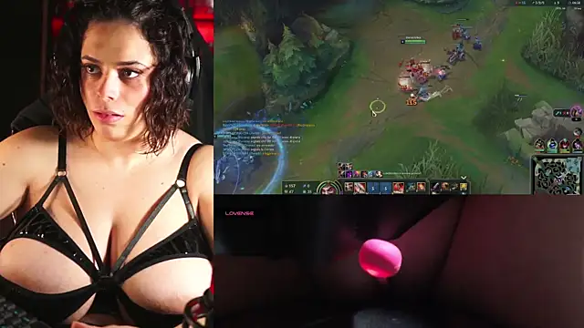 Snapshot of sharonurbex chatting on February 28, 2026, 10:42 pm sharonurbex online show from February 28, 2026, 10:42 pm