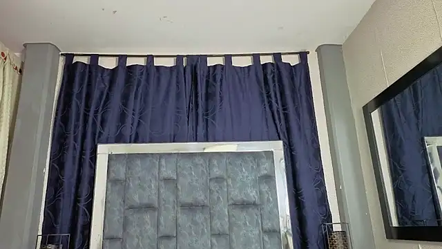 Effie cooper online show from October 5, 2025, 5:03 pm