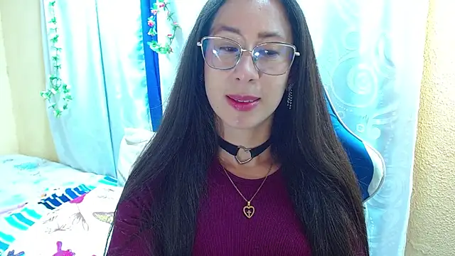 Snapshot of Gia_leinn chatting on October 18, 2025, 10:56 pm Gia leinn online show from October 18, 2025, 10:56 pm