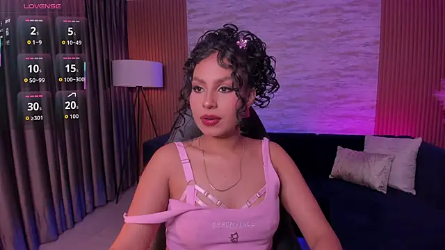 Snapshot of hannah_thomson_ chatting on October 24, 2025, 3:16 am hannah thomson online show from October 24, 2025, 3:16 am