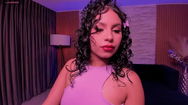 Snapshot of hannah_thomson_ chatting on October 2, 2025, 3:21 am hannah thomson online show from October 2, 2025, 3:21 am