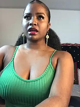 Snapshot of ValerieBlakee chatting on December 1, 2025, 10:10 pm ValerieBlakee online show from December 1, 2025, 10:10 pm