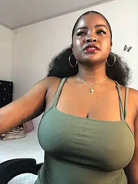 Snapshot of ValerieBlakee chatting on March 3, 2026, 6:04 pm ValerieBlakee online show from March 3, 2026, 6:04 pm