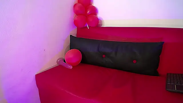 Parysscott online show from March 5, 2025, 4:02 pm