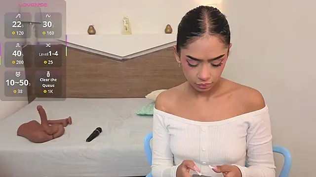 ChloeMoon9 online show from January 10, 2026, 12:33 pm