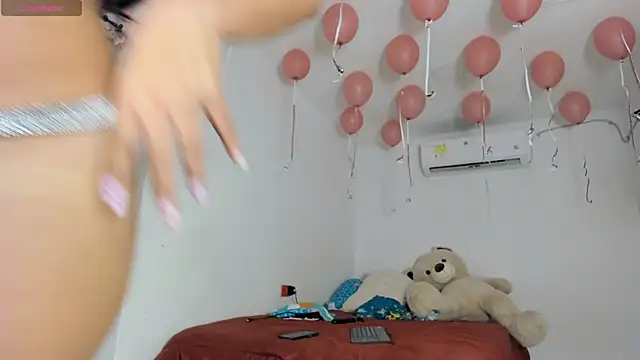 Snapshot of flor_herrera01 chatting on January 14, 2026, 6:39 am flor herrera01 online show from January 14, 2026, 6:39 am