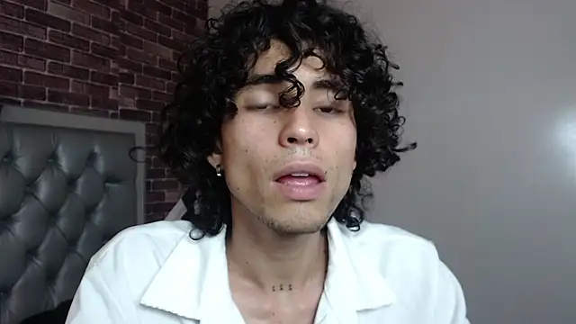 andres ocasio online show from March 7, 2025, 4:22 pm