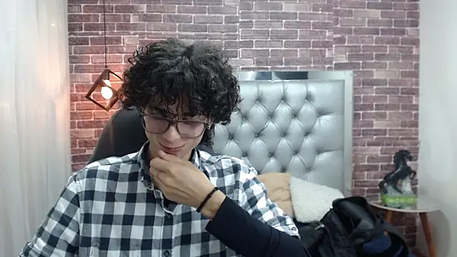 andres ocasio online show from March 12, 2025, 1:08 pm