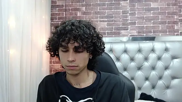 andres ocasio online show from March 6, 2025, 3:56 pm