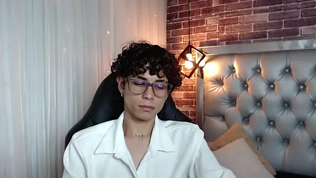 andres ocasio online show from March 21, 2025, 7:57 pm