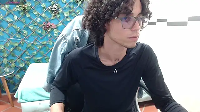 andres ocasio online show from March 1, 2025, 3:43 am