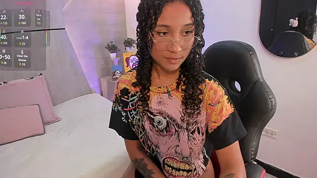 Snapshot of Layla_Clarke chatting on January 10, 2026, 3:46 am Layla Clarke online show from January 10, 2026, 3:46 am