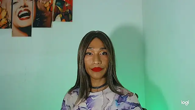 Snapshot of red_veltet chatting on October 18, 2025, 9:28 pm red veltet online show from October 18, 2025, 9:28 pm