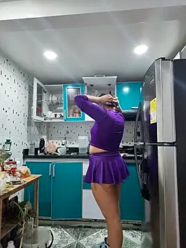 Snapshot of krolay16 chatting on October 23, 2025, 9:35 pm krolay16 online show from October 23, 2025, 9:35 pm