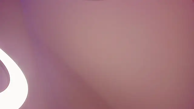 Snapshot of CHANELL_11INCHES chatting on September 23, 2025, 9:11 pm CHANELL 11INCHES online show from September 23, 2025, 9:11 pm