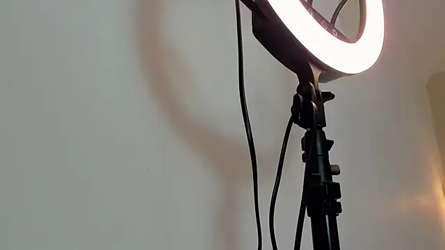 Snapshot of CHANELL_11INCHES chatting on February 26, 2025, 11:09 pm CHANELL 11INCHES online show from February 26, 2025, 11:09 pm