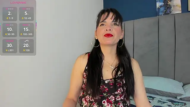 Snapshot of laura_hotties chatting on October 16, 2025, 12:57 pm laura hotties online show from October 16, 2025, 12:57 pm